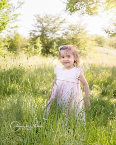 outdoor family session in West London, sweet toddler girl