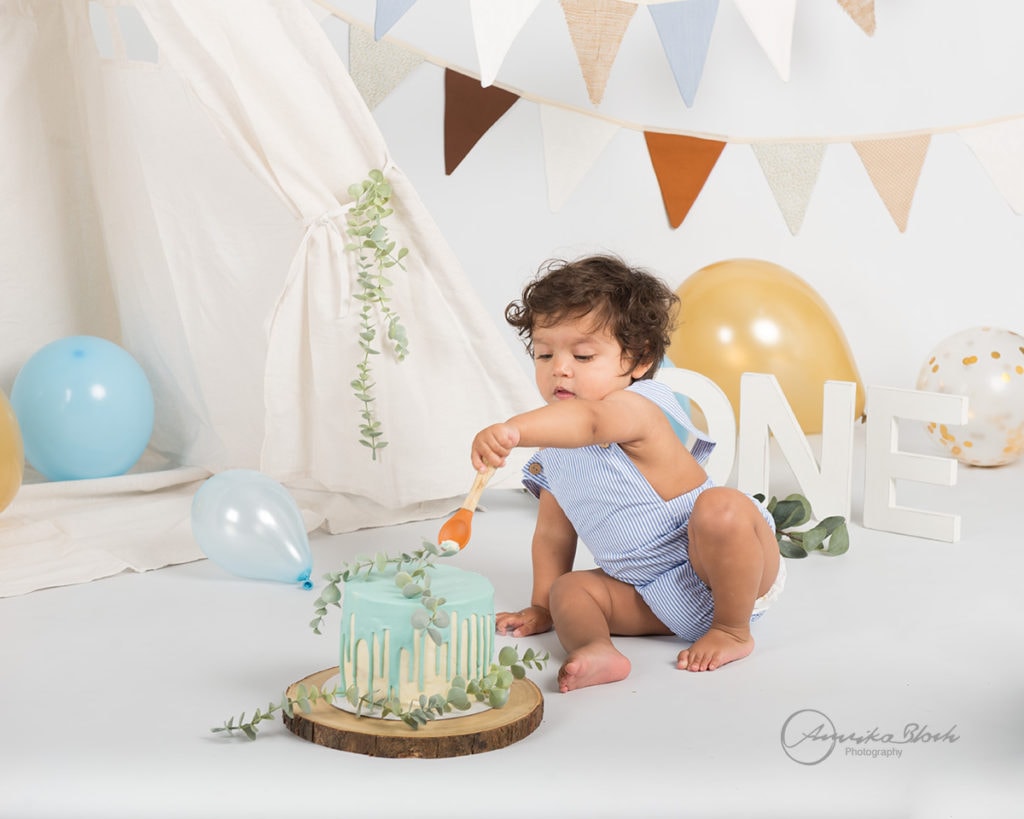 Cake Smash Session in West London, Maida Vale, Annika Bloch Photography