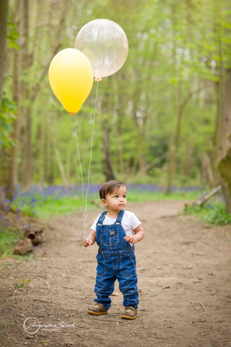 Outdoor child bluebell photo session in London
